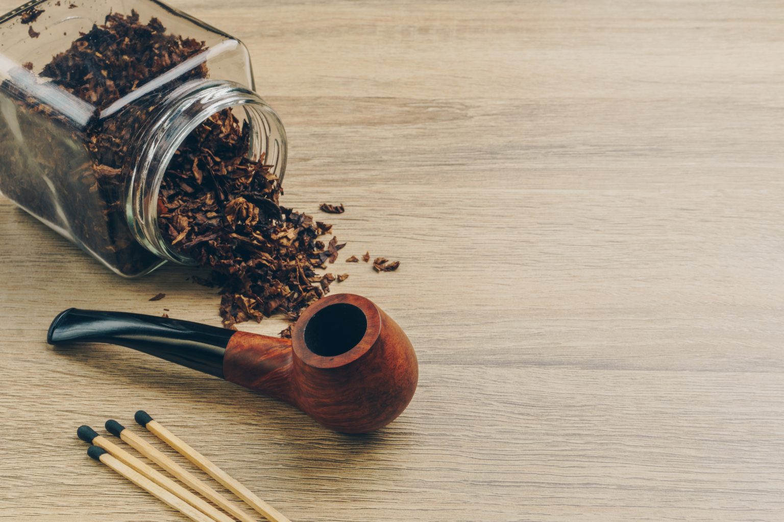 How to Pack a Tobacco Pipe StepbyStep Guide Happy Smoking